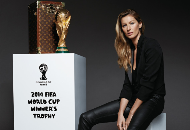 想让她陪你看世界杯？LV助攻已就位，看你的了