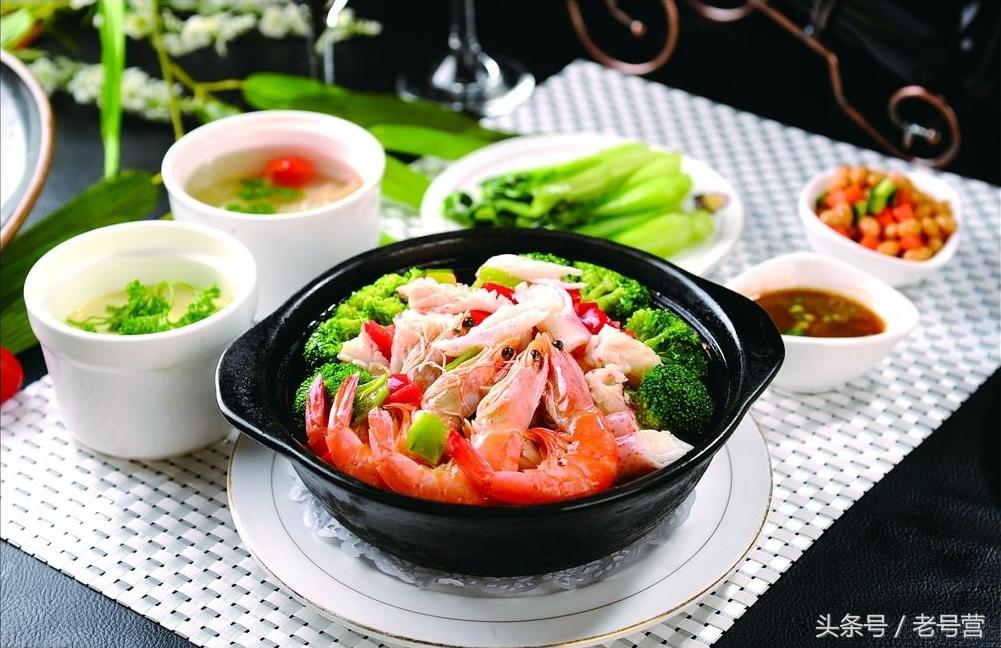 中国传承几百年非遗美食,广东传统煲仔饭