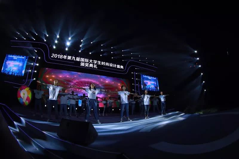 太牛了！因为这个大学燕郊再次被世界瞩目！