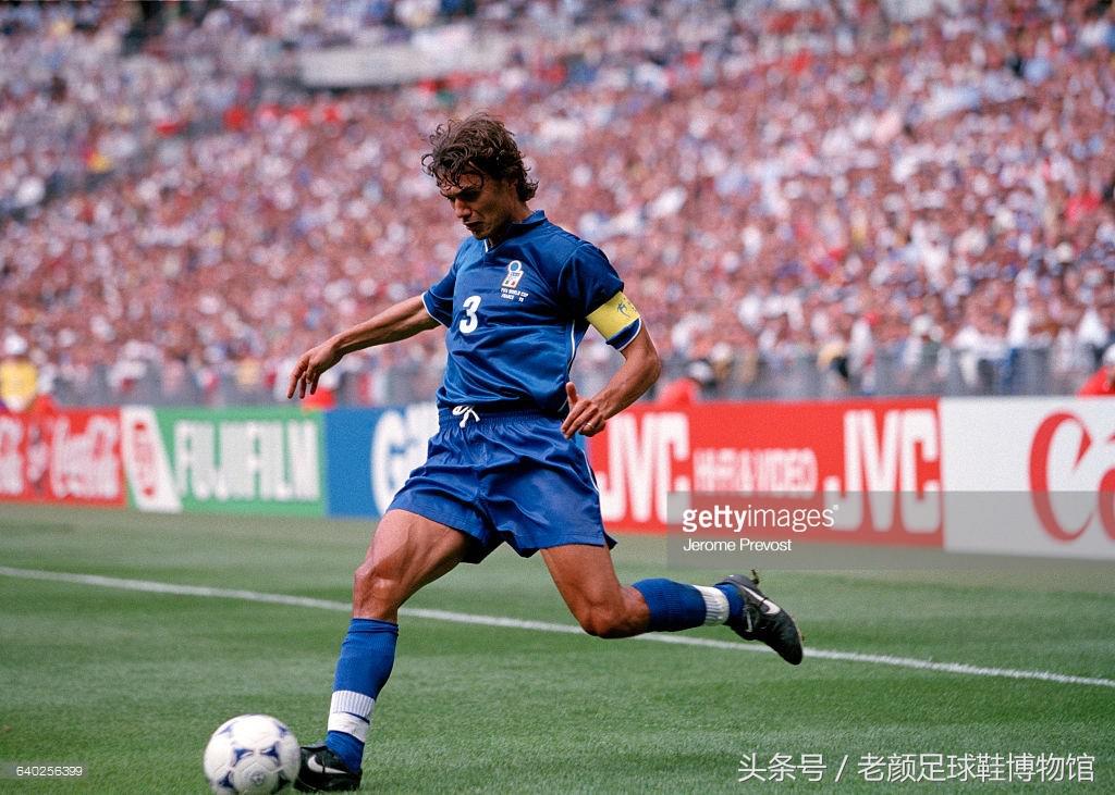 02年世界杯足球鞋回顾,世界杯最火前十的足球鞋