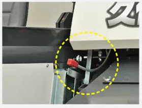 日本最新式的进口的收割机,日本最新收割机