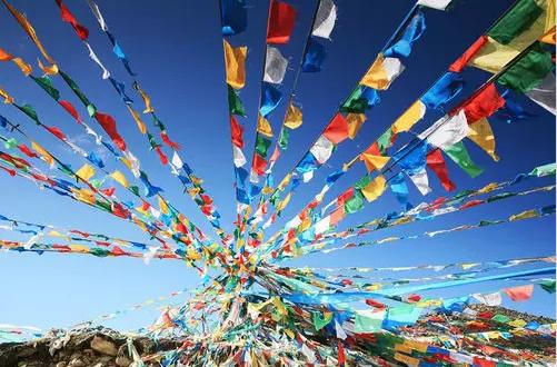 撒隆达藏族文化讲解,煨桑是藏族人民古老的文化