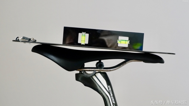 自行车车座高度多少合适,自行车车座角度怎么调整最好