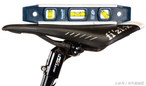 山地自行车车座的最佳高度,自行车车座前倾角度如何调整