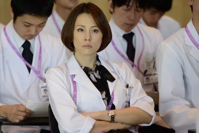 打瘦脸针980元正常吗,没有批文的瘦脸针是假药吗