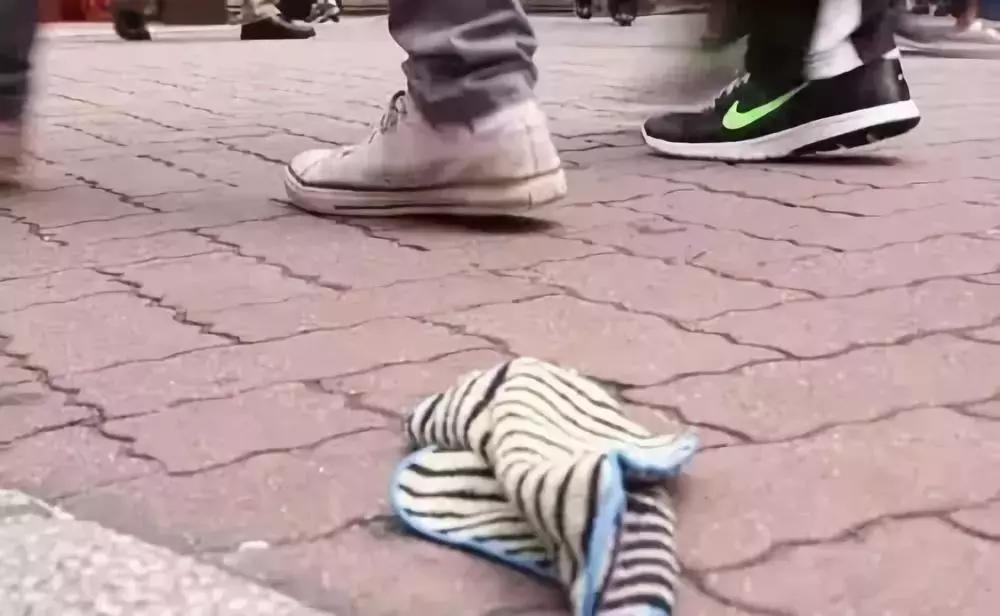 哈哈哈哈哈笑死我，那个发明喝茶神器的老爷子又来了！