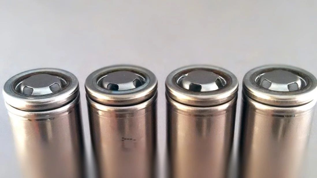 特斯拉目前还是用18650电池,为什么特斯拉不使用更换电池技术