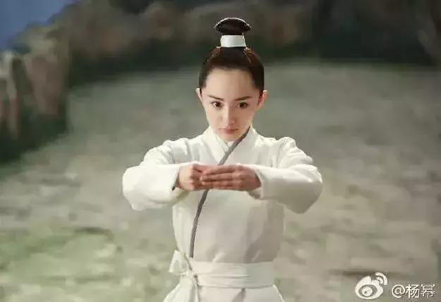 三千烦恼丝！产后脱发，新妈妈什么仇什么怨？三大原因早预防