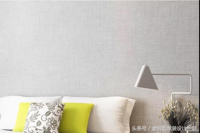 奢侈品牌logo壁纸高级大花,壁纸哪款好一点