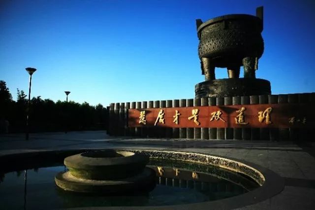 房价跌到什么程度才能买房,什么时候才能买上房子