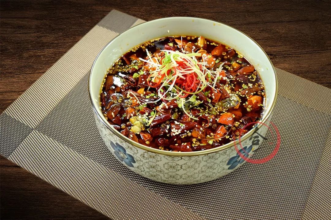 一整只的牛蛙怎么做,揭秘牛蛙的鲜香