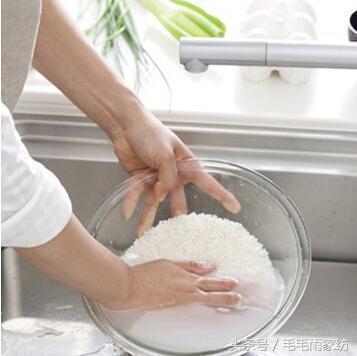 床单褪色怎么洗就好了,床单染了蓝药水怎么清洗