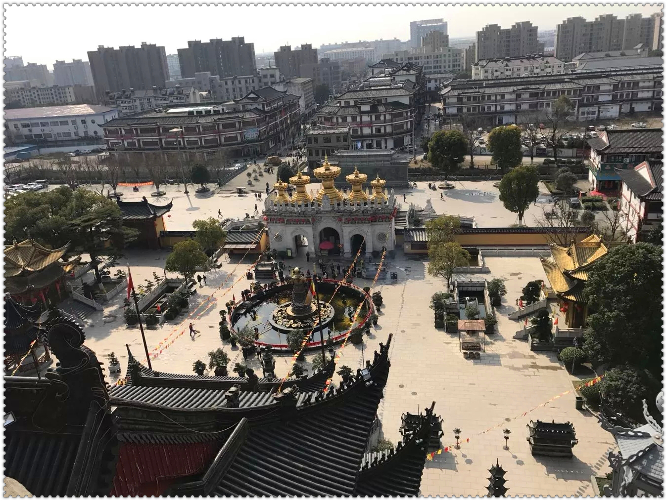 上海东林寺最高玉观音,上海东林寺五佛冠介绍