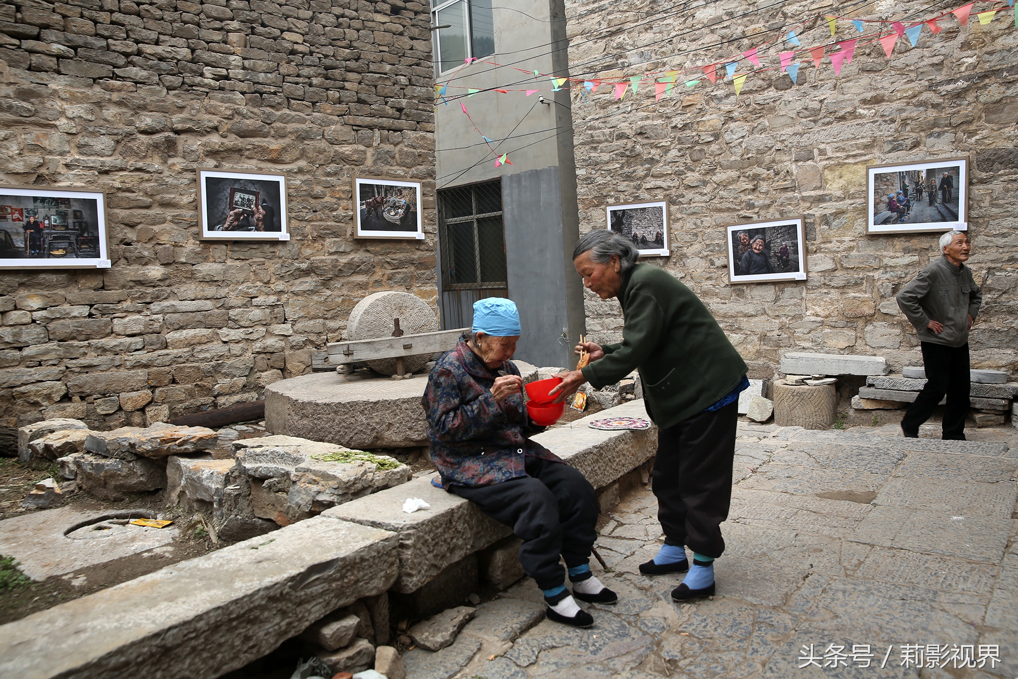 山村影展女摄影师走进王金庄《浮世》万千让爱起航
