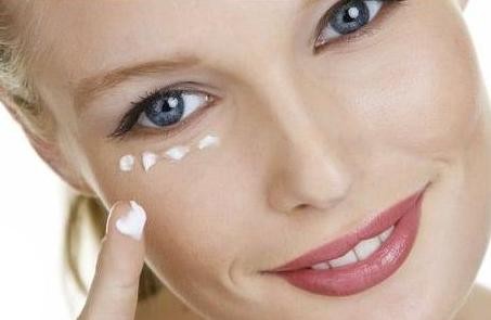 千万别让眼睛暴露了你的年龄,眼睛也能暴露年龄的秘密