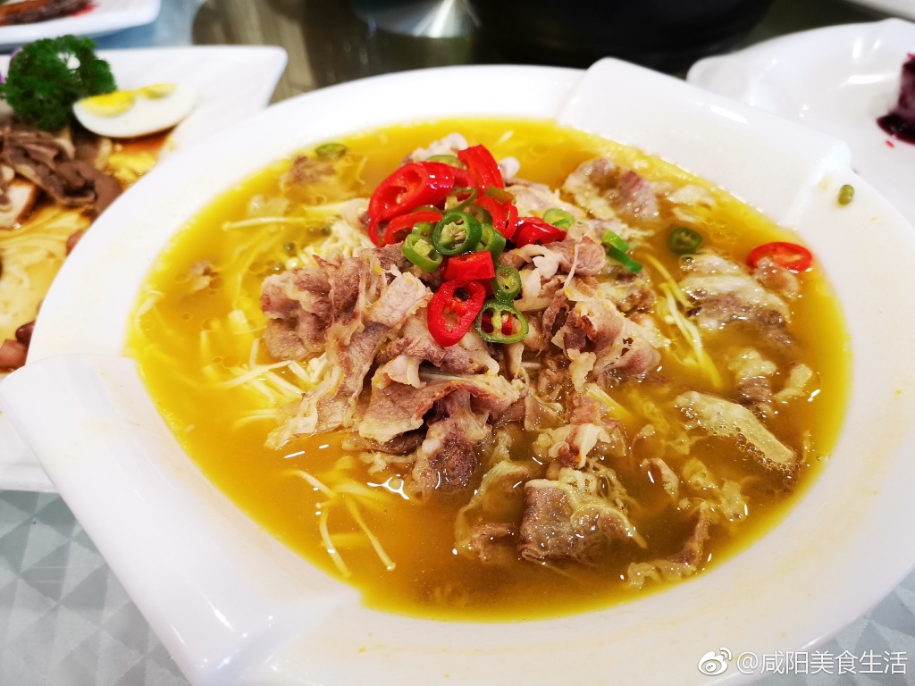 咸阳世纪大道美食宴会,咸阳美食体验