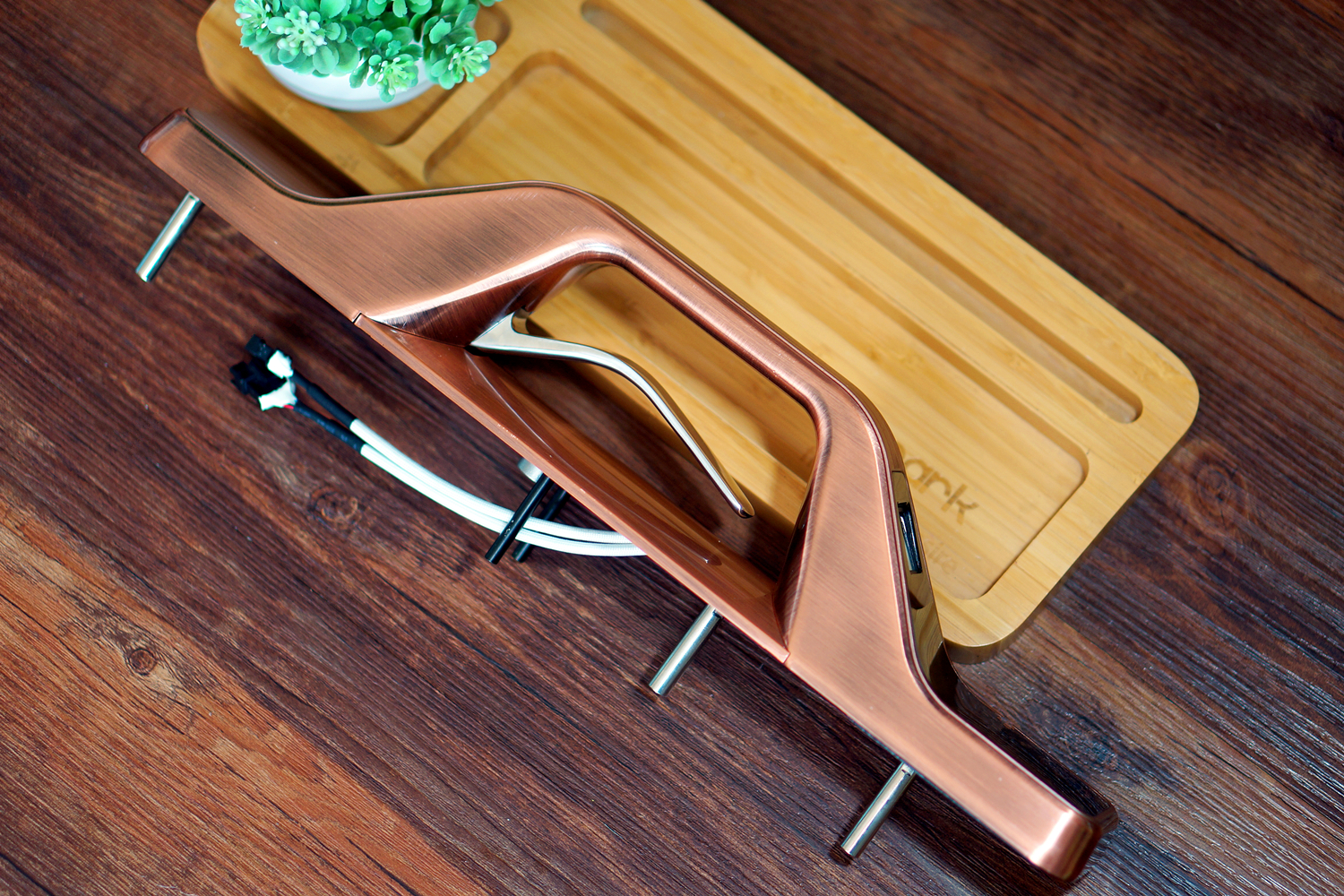 温馨港湾的守护神：六孚方程式指纹防盗锁体验报告