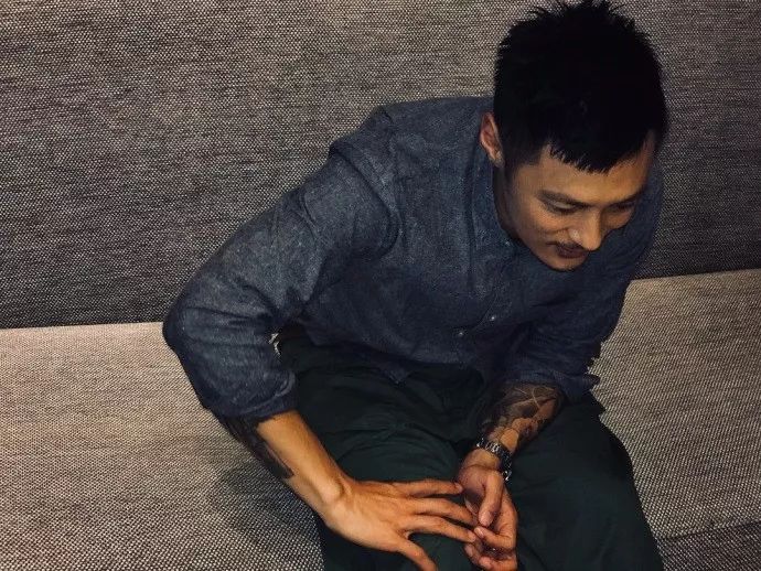 余文乐爱穿潮牌,余文乐当爸爸的视频