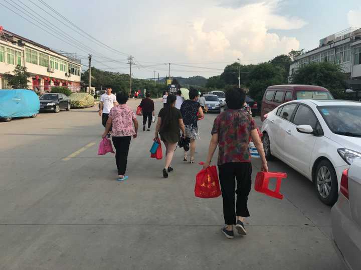 毛坦厂中学陪读现状,毛坦厂中学深度揭秘