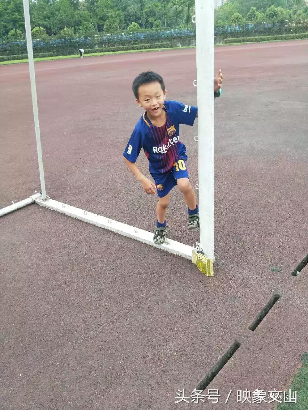 文山这三个足球萌宝太可爱了，快来认识一下！