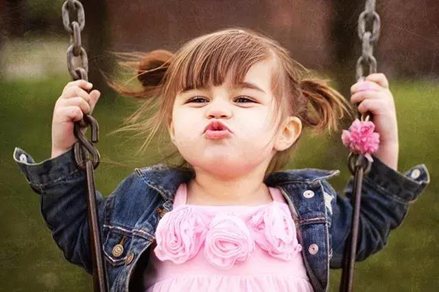 拍小孩首选镜头,拍儿童摄影姿势