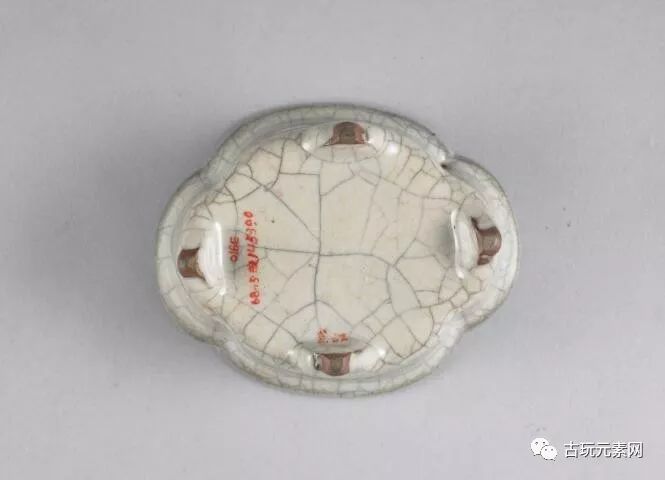 故宫宋代哥窑,故宫博物院宋代哥窑弦纹瓶