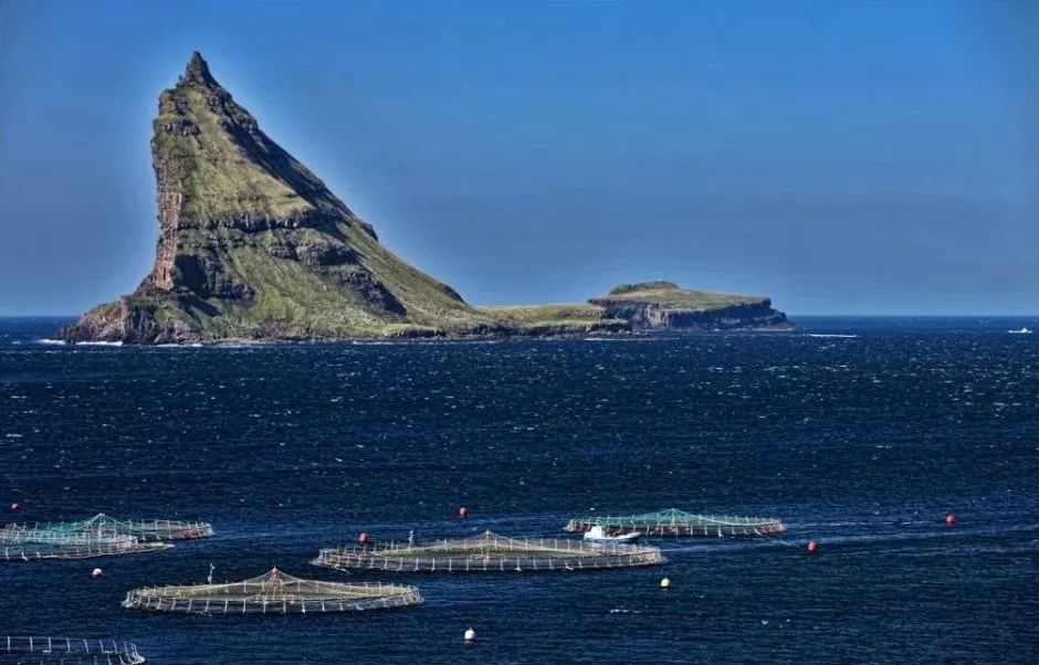 格陵兰岛法罗群岛为什么属于丹麦,法罗群岛和格陵兰岛中间的岛