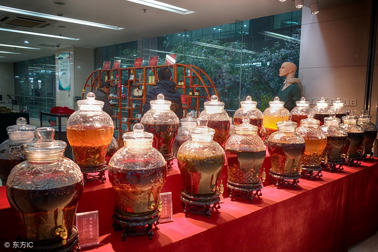 补身体泡酒用什么材料好,养生补气保健泡酒方