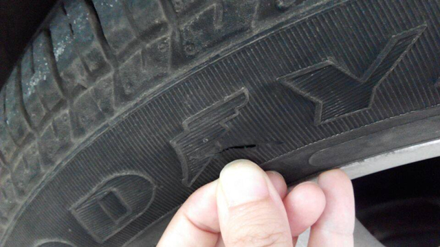 轮胎自然鼓包和撞击鼓包的区别,24550r20轮胎容易鼓包吗