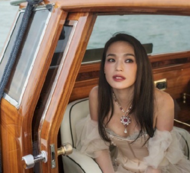 ayawawa的优弹素是什么鬼？还是高圆圆、林允的“抗老术”靠谱