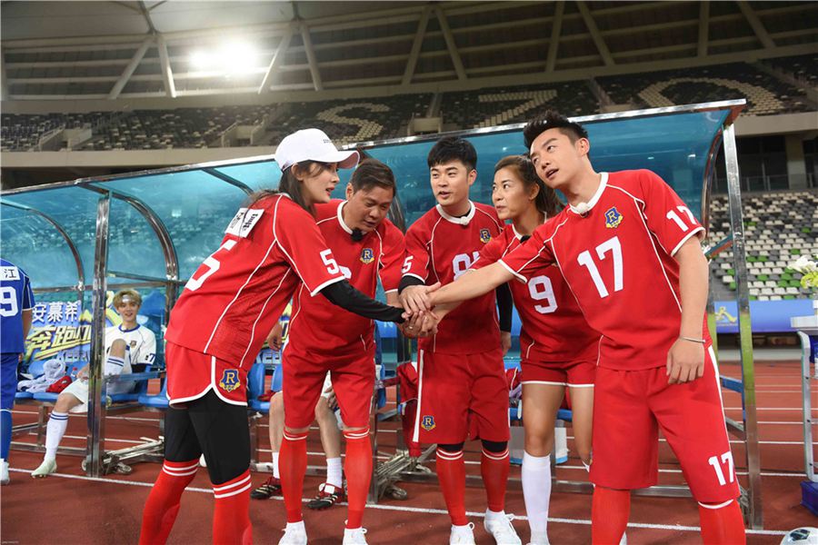 奔跑吧兄弟鹿晗和100人比赛,奔跑吧鹿晗范志毅