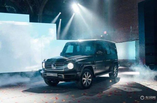 骑川崎h2被开豪车看不起,川崎h2r能不能跑过阿斯顿马丁