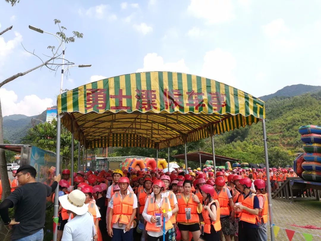 抛开空调WiFi西瓜，让博罗给你一个最美的“湿身”理由！