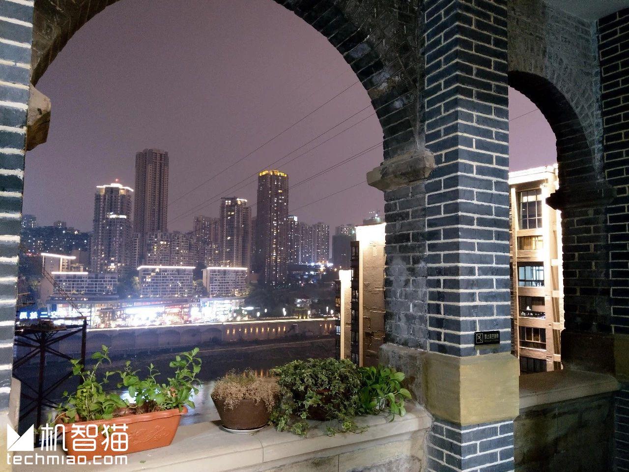 htcu12+与u11+的区别,htcu12+后面有什么