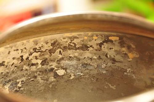 经常喝有水垢的水会秃头吗,长期喝带水垢的水会得胆结石吗