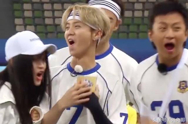 奔跑吧鹿晗看乒乓球,奔跑吧兄弟路易斯菲戈鹿晗反应