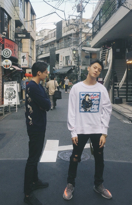 陈伟霆街舞团同款裤子,陈伟霆热血街舞团的发型