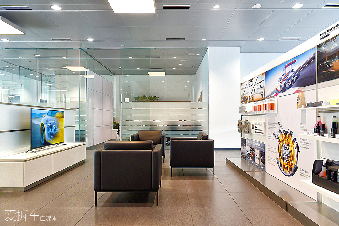 买一台保时捷有什么条件,买一辆保时捷要多少钱最便宜