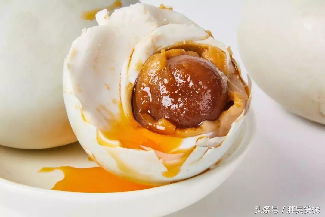 高邮咸鸭蛋正宗的腌制方法,高邮咸鸭蛋腌制现场