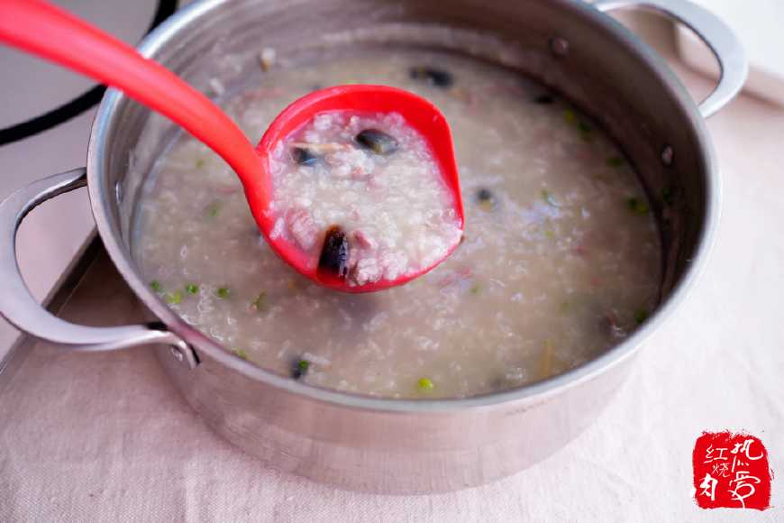 熬粥怎么粘稠水和米的比例,如何熬粥才能把粥熬得粘稠