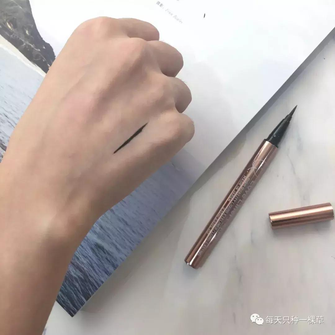 周冬雨最新眼妆教程,周冬雨同款单眼皮眼妆教程