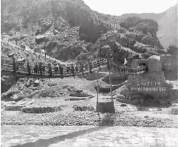 红军抢渡大渡河的三支部队,重走长征路大渡河