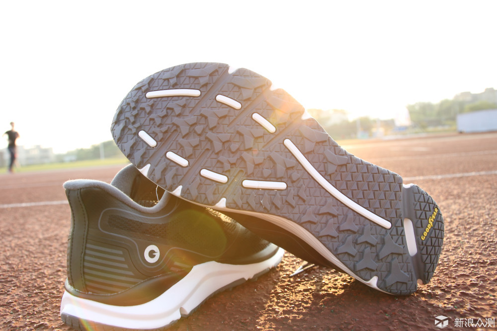 amazfit羚羊跑鞋,amazfit羚羊轻户外跑鞋2