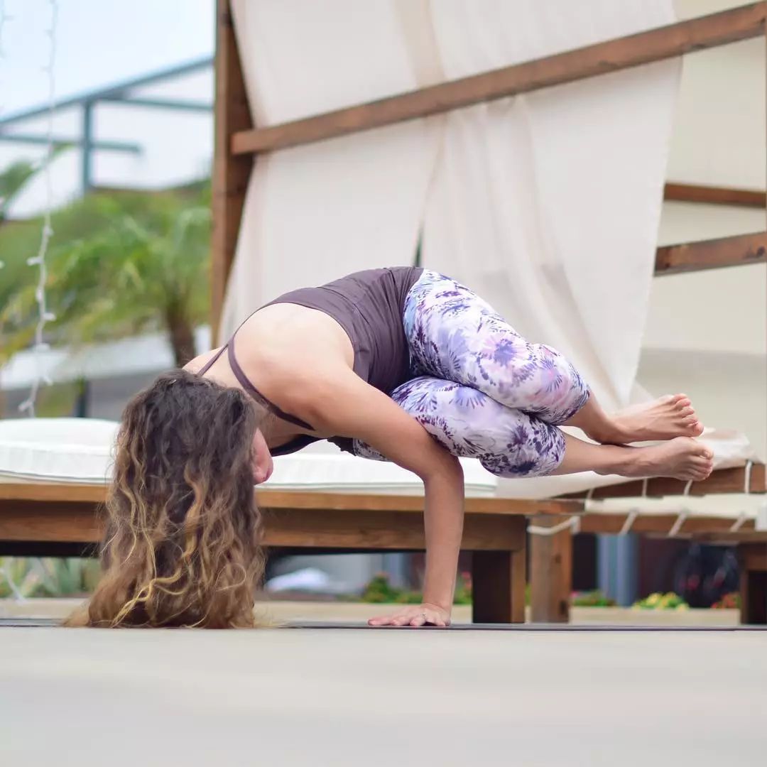 大腿粗小腿细是什么原因造成的,小腿和大腿一样粗