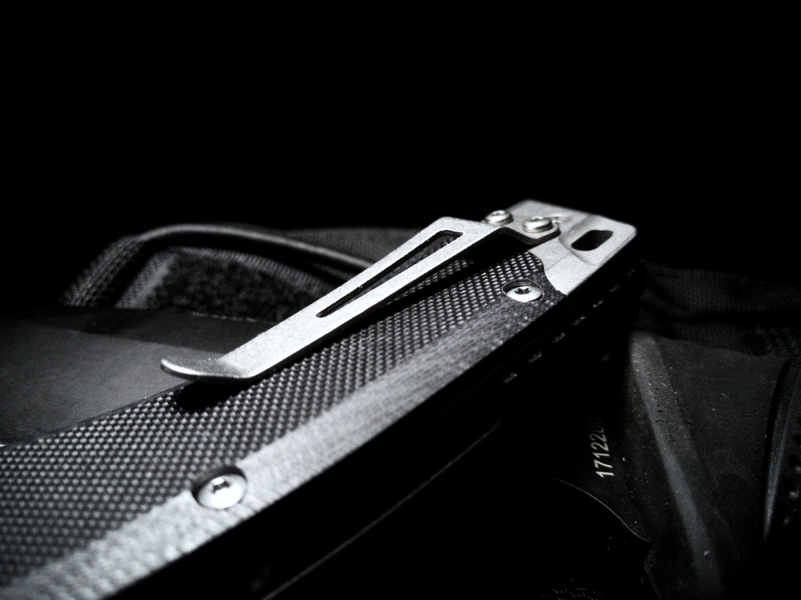 汉道洛克折叠刀钛合金版,汉道洛克刀镂空手柄好吗