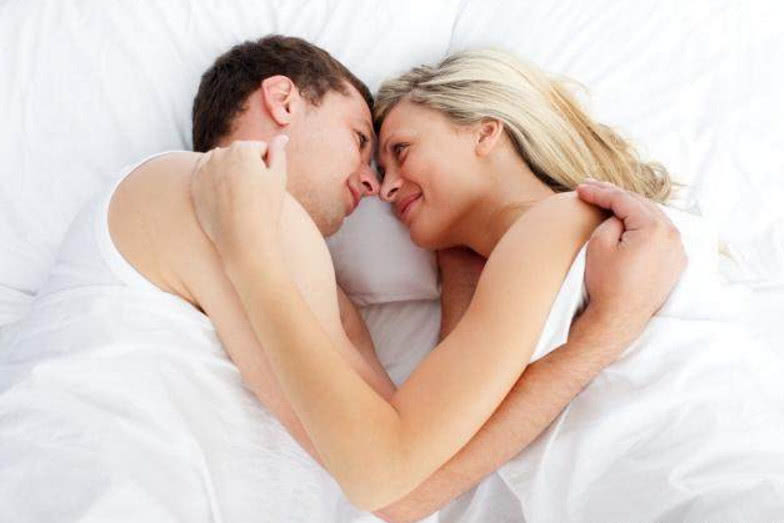 产后最迟多久可以夫妻同住,产后多久夫妻可以分居