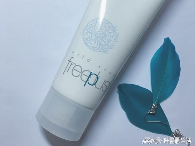 平价洗面奶推荐保湿温和,可以提亮肤色敏感肌的平价洗面奶