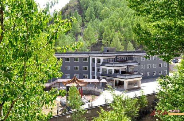 五台山友谊宾馆停车,五台山友谊宾馆离岱螺顶多远