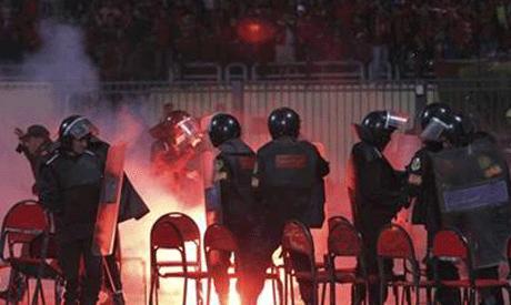 一场冰雹后的惨状,足球比赛被雷击身亡