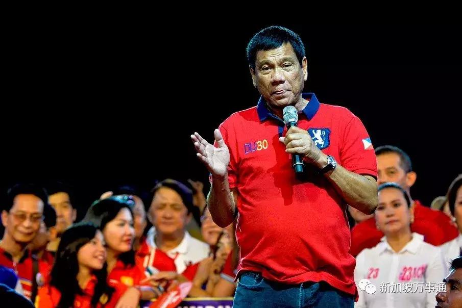 菲律宾总统杜特尔特亲华,菲律宾总统杜特尔特与女子亲吻